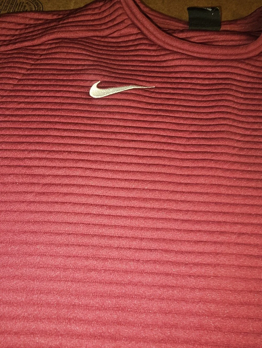 Nike Dri-Fit Size S Ribbed Crewneck Sweatshirt in Maroon